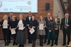 signal-2025-11-30-161850