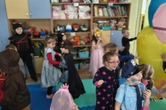 b34bb9ee-7aeb-4adc-b766-830e5abd652a