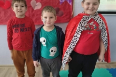 cbfdfcef-7561-4b80-8d33-1bbc670a3c04